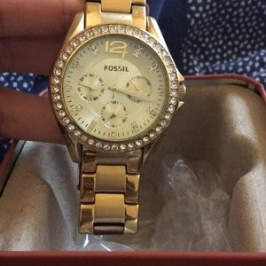 Fossil gold tone watch with crystals